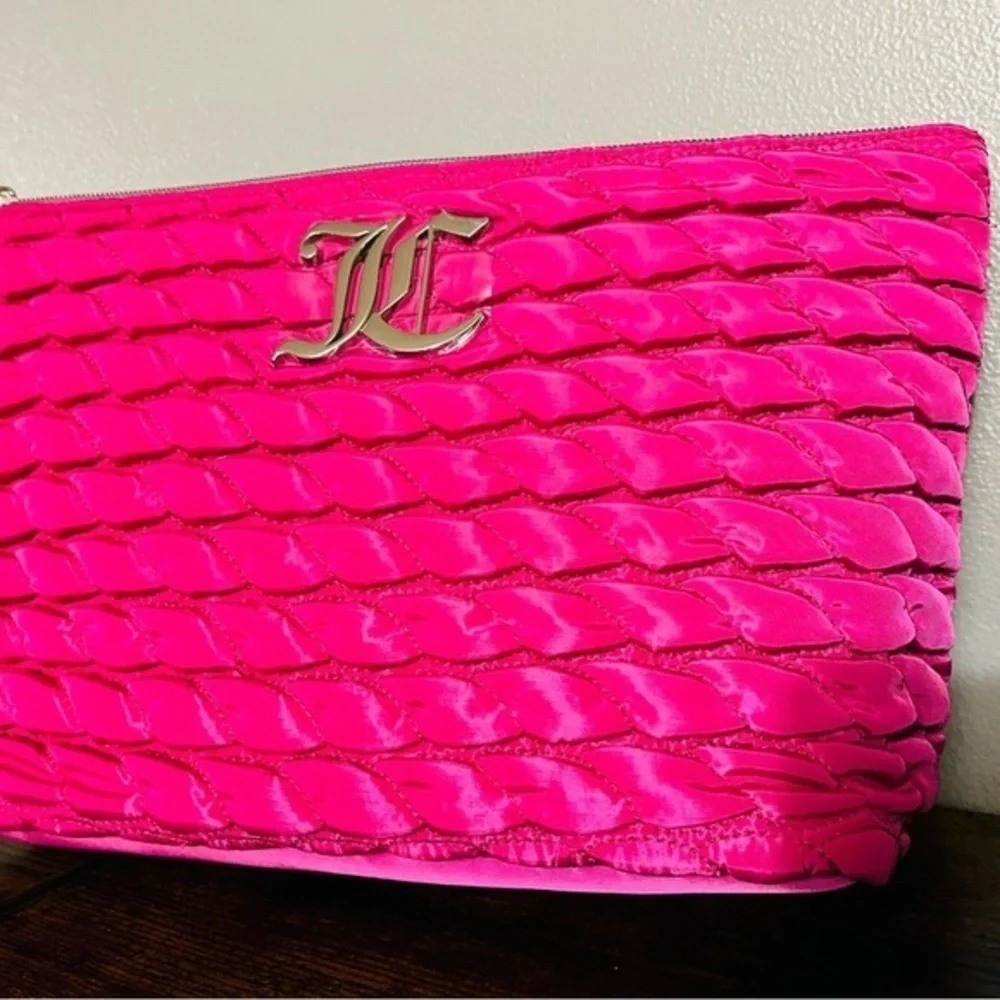 Juicy Couture Hot Pink Quilted Cosmetic Clutch Makeup Bag NWT